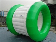 0.6mm PVC Tarpaulin Floating Inflatable Water Roller Ball for Sale